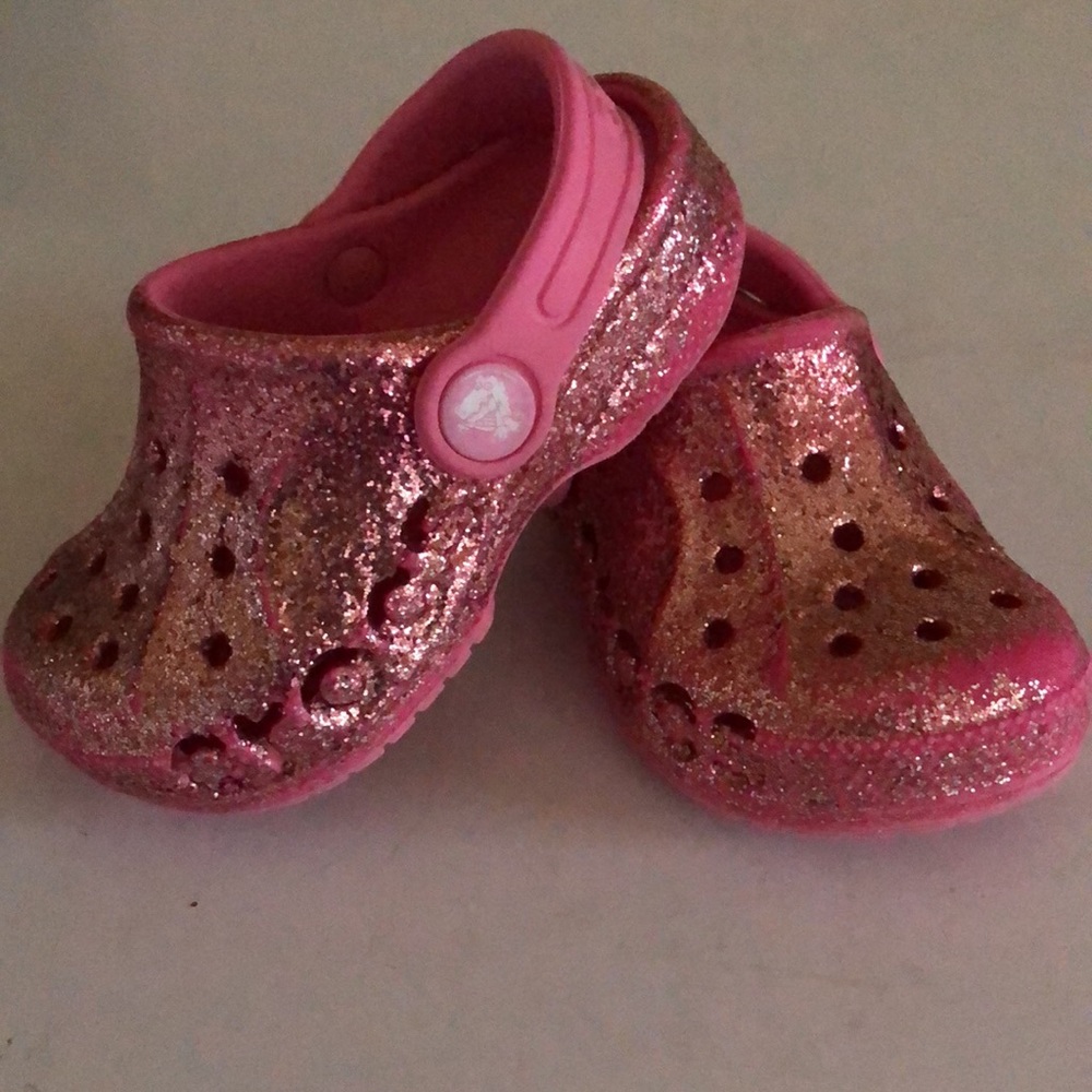 Crocs toddler size 7 pink glitter